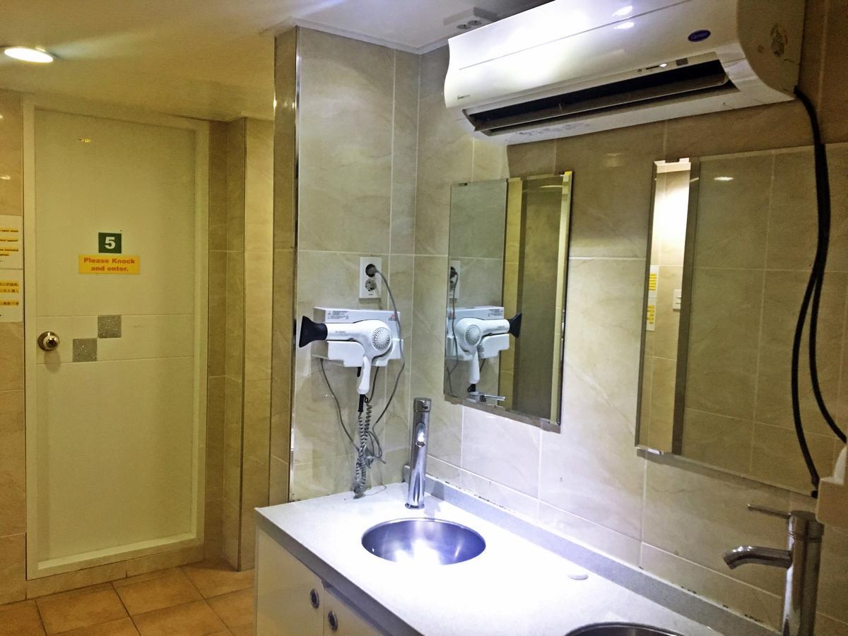 Guest house Myeong-dong Good 2*